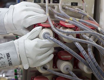 leather-gloves.jpg
